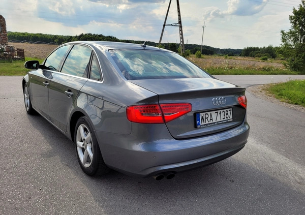 Audi A4 cena 43900 przebieg: 348000, rok produkcji 2012 z Pionki małe 704